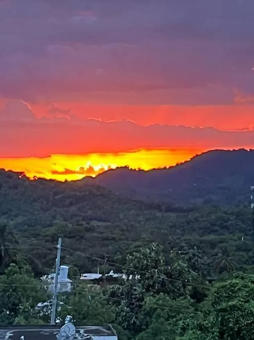 One Bedroom Ocean- Mountain View Home Five Min To Beach Luquillo Holiday home